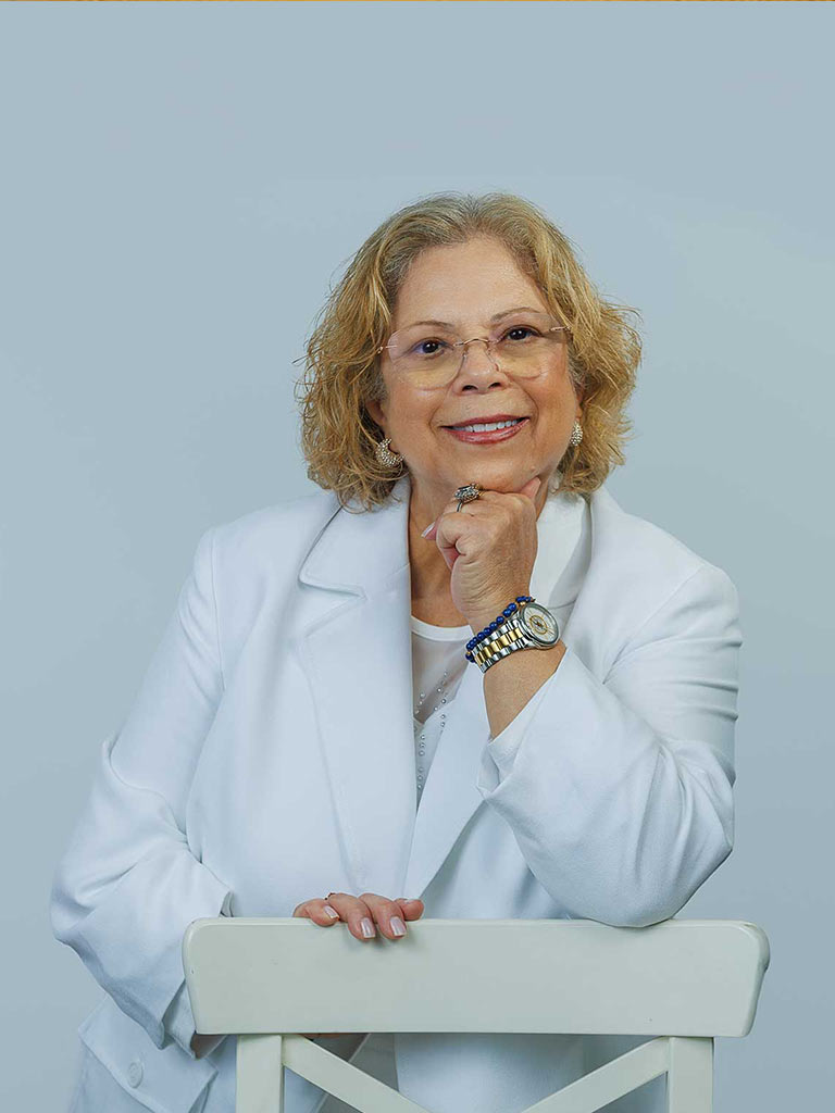 Lay Sister Maria Carolina, Ministry Team member and secretary, serving the spiritual community with devotion and love.